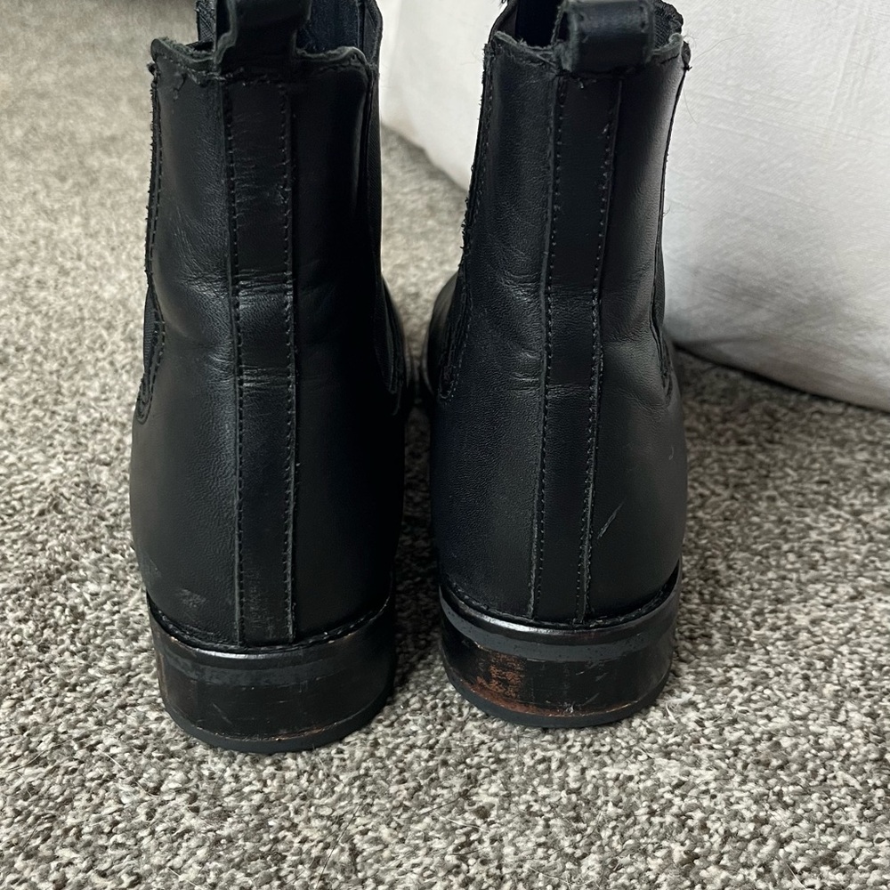 THURSDAY Duchess Leather Chelsea Boots 8 - Picture 5 of 9